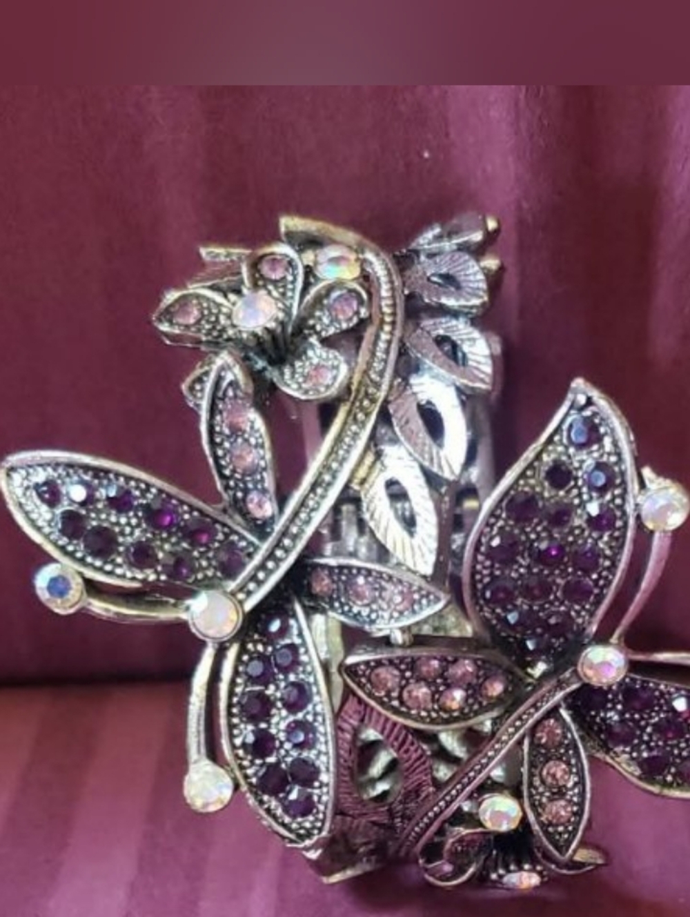 BUTTERFLY LOVERS!! GORGEOUS PURPLE AND SILVER BUTTERFLY BRACELET